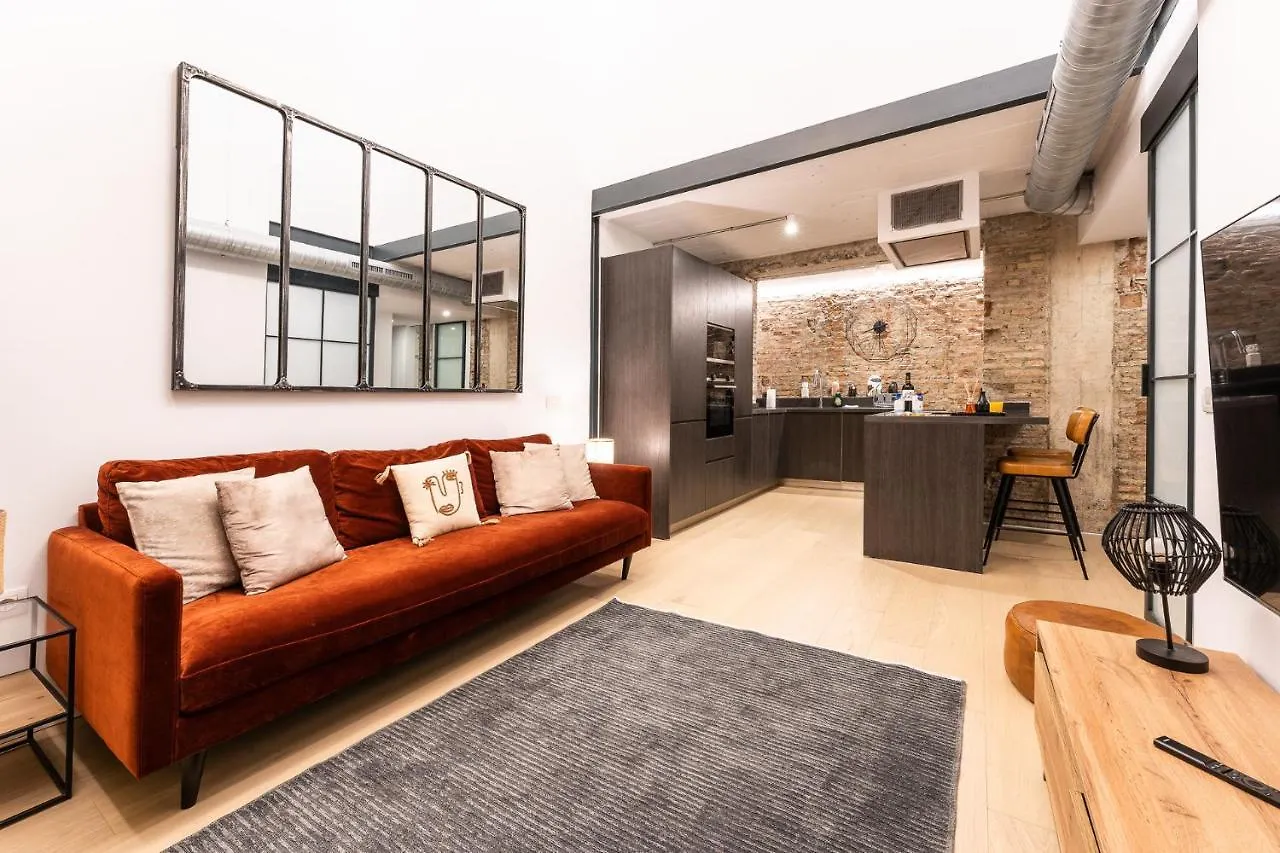 High Ceiling Gem In Heart Of Malaga Historic District Apartment
