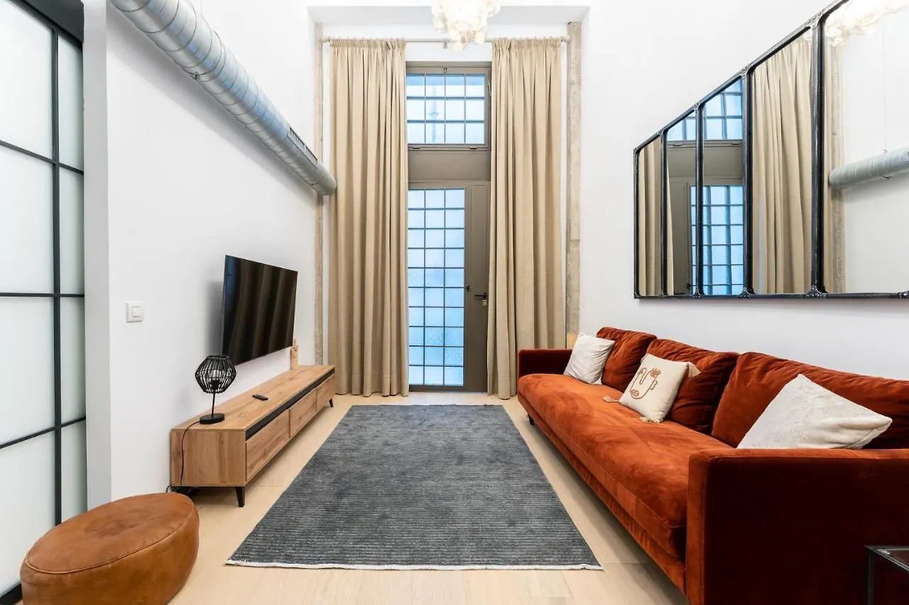 High Ceiling Gem In Heart Of Malaga Historic District Apartment