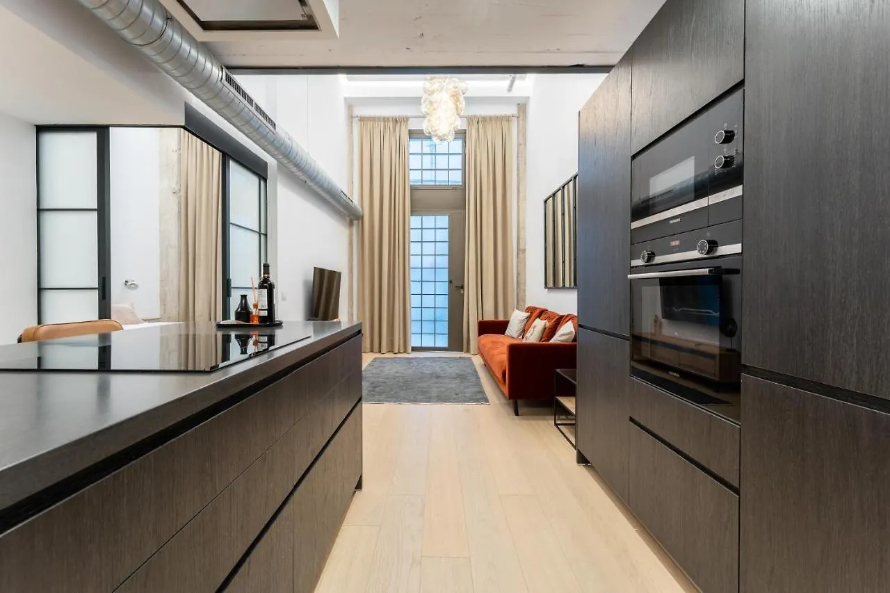 High Ceiling Gem In Heart Of Malaga Historic District Apartment