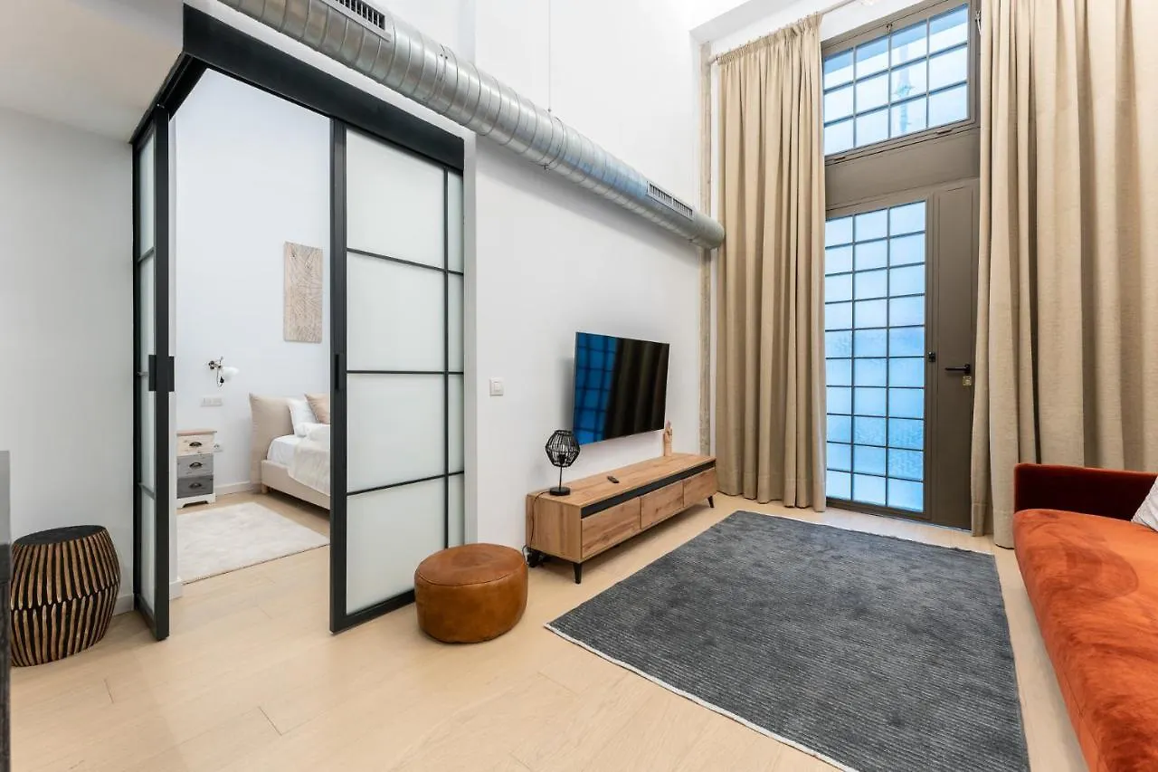 Апартаменты High Ceiling Gem In Heart Of Malaga Historic District Испания